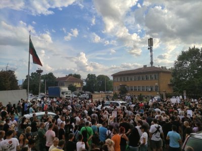 Близките и приятелите на убития Димитър Малинов от Цалапица излизат днес отново на протест