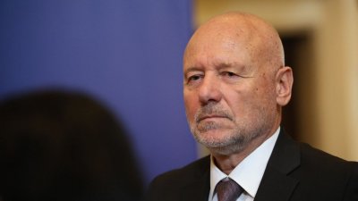 Тагарев по повод преговорите за правителство: Бях поканен в експертна роля, ще видим каква е ситуацията и дали ще продължа или не