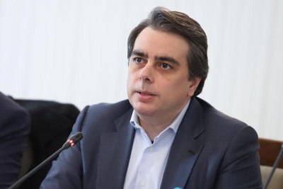 Асен Василев към Красимир Вълчев: Не използвайте толкова често името ми, ще го измърсите!