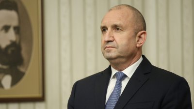 Президентът Радев обяви кога и на кого ще връчи третия мандат