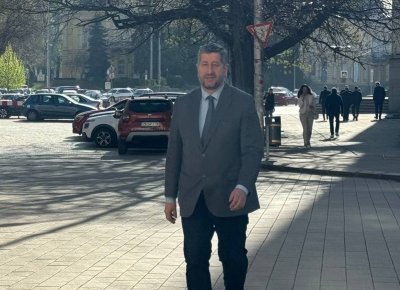 САМО В MEDIAMALL: Христо Иванов се успа за консултациите при президента (ВИДЕО)