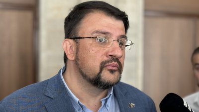 Настимир Ананиев влезе в обяснителен режим за международна проверка на негови фирми (ВИДЕО)