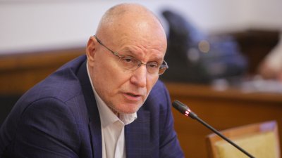 Димитър Радев: Присъединяването към еврозоната по-късно през 2025 г. е възможен сценарий