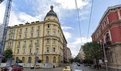 Холивудската звезда Робърт Де Ниро отваря хотел в София и Варна