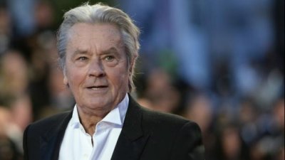Ален Делон няма да обжалва поставянето си под засилено попечителство