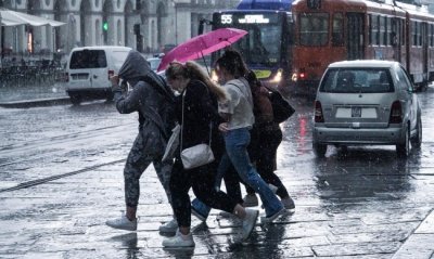 ВРЕМЕТО ДНЕС: Жълт код за валежи в 7 области