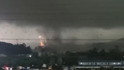 Торнадо в Южен Китай взе жертви