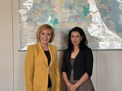 Мая Манолова: Отивам на избори с Ваня защото тя е боец!