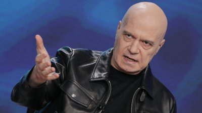 Слави Трифонов зададе 13 въпроса за катастрофата с Кирил Петков