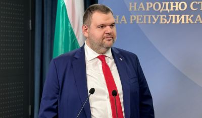 Делян Пеевски призова: Министрите на транспорта и МВР лично да се ангажират с проблемите на превозвачите на ГКПП "Видин"