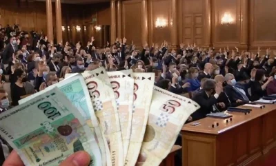 Намаляват заплатата на депутатите и президента