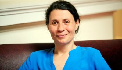 Депутатката от ДБ Елисавета Белобрадова във фейсбук: Имам тумор