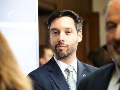 БОРИС БОНЕВ АПОКРИФНО: Не гласувайте за Киро, Асен и Христо!