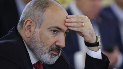 Арменците излязоха на протест с искане към премиера Пашинян да подаде оставка