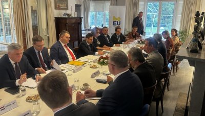 Делян Пеевски се срещна с посланиците на страните членки на ЕС (СНИМКИ)