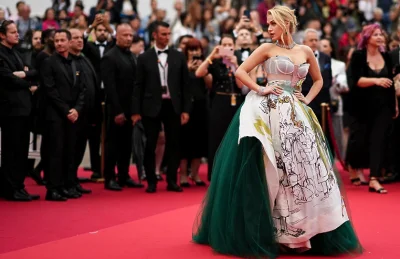 Мария Бакалова блесна на кинофестивала в Кан (СНИМКИ)