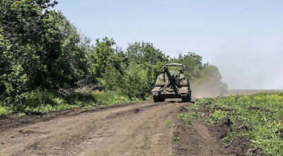 Руската бойна група "Запад" унищожава украински бронирани машини и гаубица M777