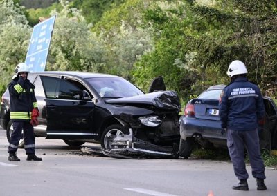 Състоянието на жената, пострадала в катастрофата с автомобил на НСО, остава тежко