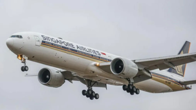 Един загинал при полет на Singapore Airlines поради сериозна турбуленция