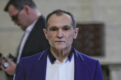 Божков излиза на свобода срещу половин милион лева