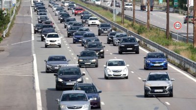 Забраняват вноса на стари автомобили