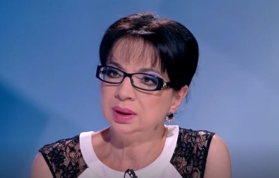ТРАГЕДИЯ В ЕФИР! Цветанка Ризова смая публиката със своята неграмотност!