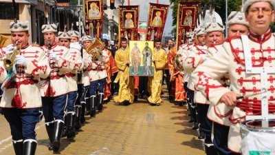Започна празничното шествието по случай 24 май в София