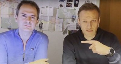 &ldquo;Разследващият журналист&rdquo; Христо Грозев предупреди НАТО: Русия ни атакува през Tik Tom!