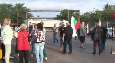 УСПЕХ! Протестиращите край Гълъбово вдигнаха блокадата
