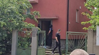 СГП поиска постоянен арест за тримата, задържани в кв. "Орландовци" при спецакция
