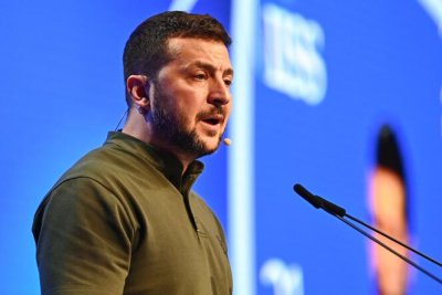 Продължават да наливат пари и оръжие на неукраинеца Зеленски, а на западните европейци им се връща тъпкано