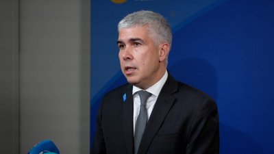 Енергийният ни министър: Ще подпомогнем енергийния сектор на Украйна