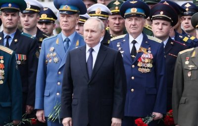Путин почете паметта на съветските войници загинали през Великата Отечествена война