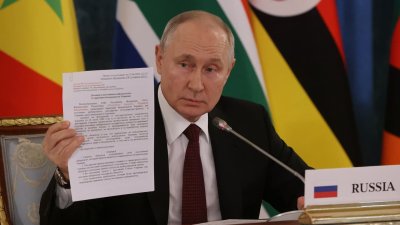 &bdquo;Швейцарската сбирка за Украйна загуби смисъл.&ldquo; Във Върховната Рада се замислят върху мирните предложения на Путин