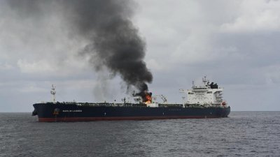 Товарен кораб е ударен от ракета край Йемен