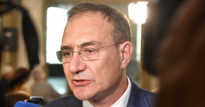 Борислав Гуцанов е избран за председател на ПГ на БСП