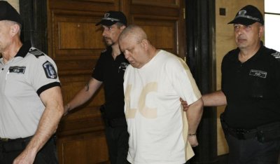 Съдът освободи Сали Табаков