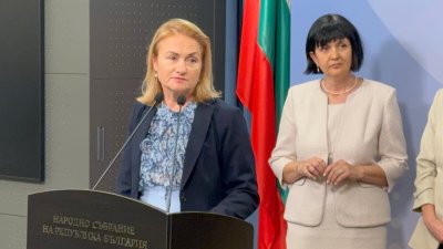 Напусналите парламентарната група на &ldquo;Величие&rdquo; депутати се превърнаха в пълен &ldquo;абсурд&rdquo; (ВИДЕО)
