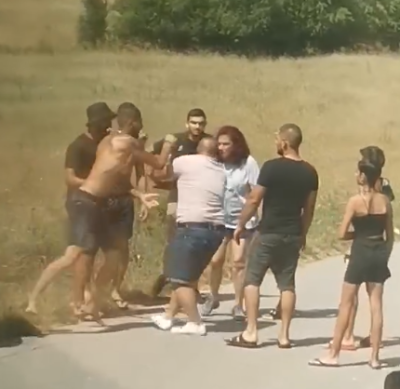 Парична гаранция и домашен арест за биячите на шофьора на автобус край Попово