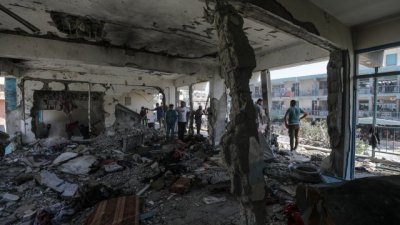 16 убити при израелски удар по училище