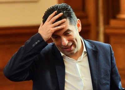 Пиарите на ПП забранили на Кирил Петков да се изказва - говорил само простотии!