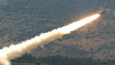 &bdquo;Хизбула&ldquo; изстреля десетки ракети по Израел