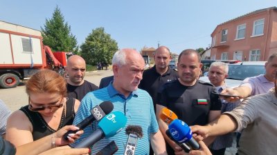 Калин Стоянов във Воден: Ситуацията към момента е спокойна