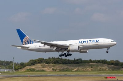 Самолет на "United Airlines" загуби основно колело на колесника при излитане (СНИМКА)