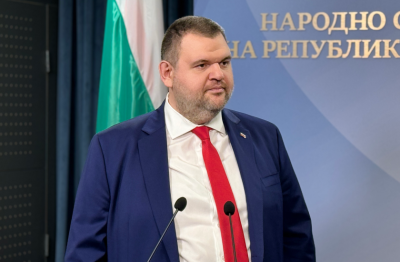 Делян Пеевски призова за спешна финансова намеса на държавата и компенсации за хората засегнати от пожарите