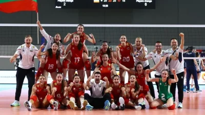 България е европейски шампион по волейбол при девойките!
