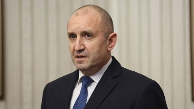 Румен Радев ще връчи третия мандат на "Има такъв народ"