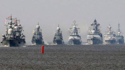 300 кораба излизат за мащабно учение в Русия