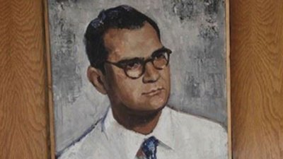Владимир Башев: Искам да те нарисувам не със молив, не със четка, с устни да те нарисувам