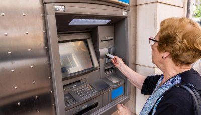 Изплащането на пенсиите започва от днес